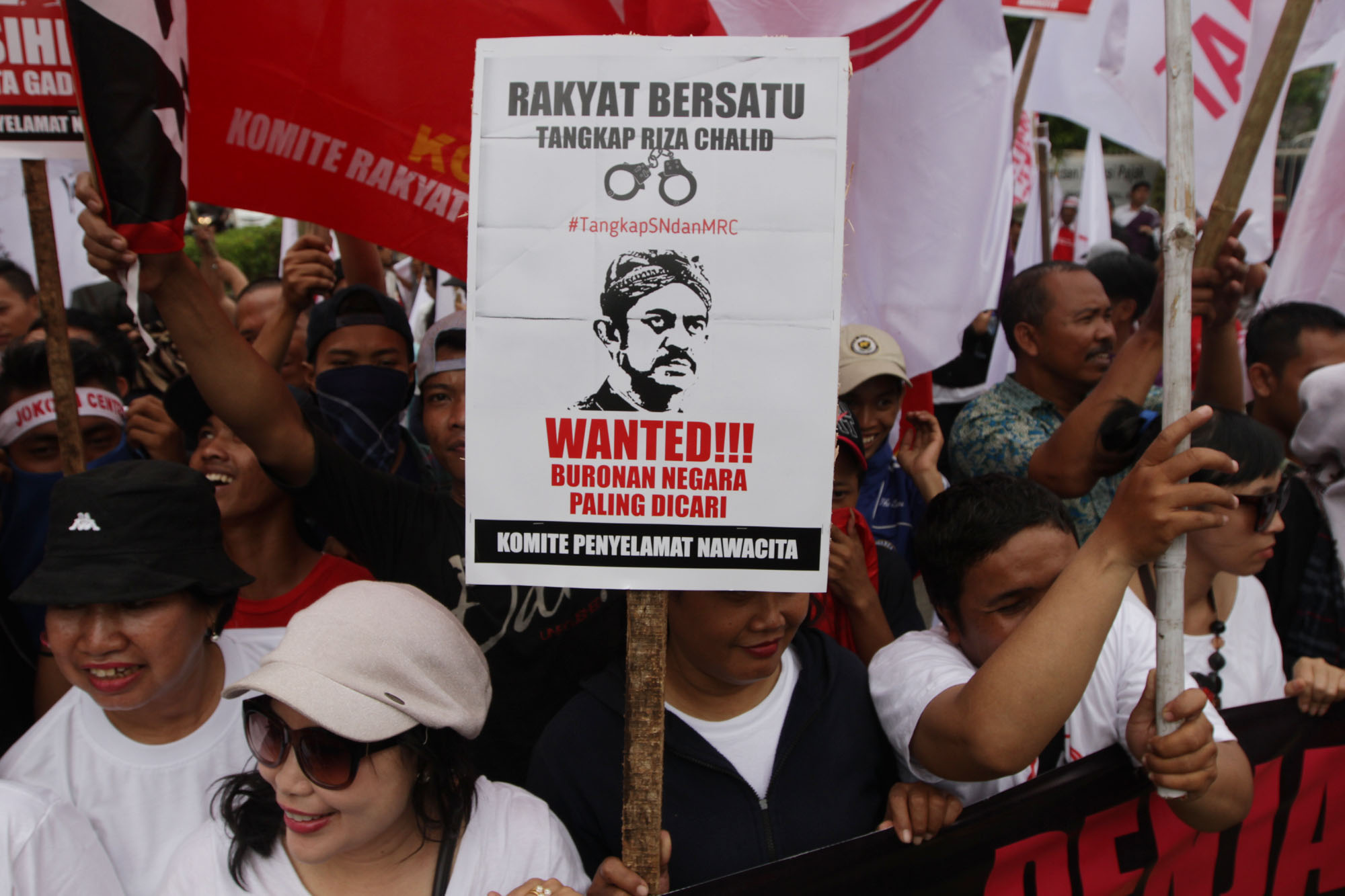 demo-adili-setya-novanto-dan-riza-chalid_20151215_174557.jpg