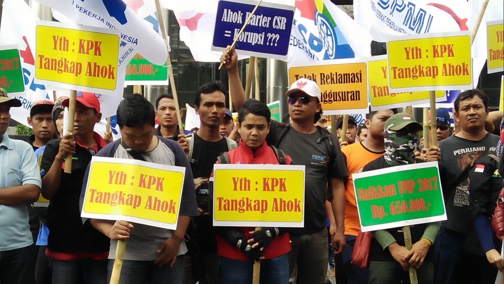 demo-anti-ahok-di-gedung-k_20160601_155604.jpg