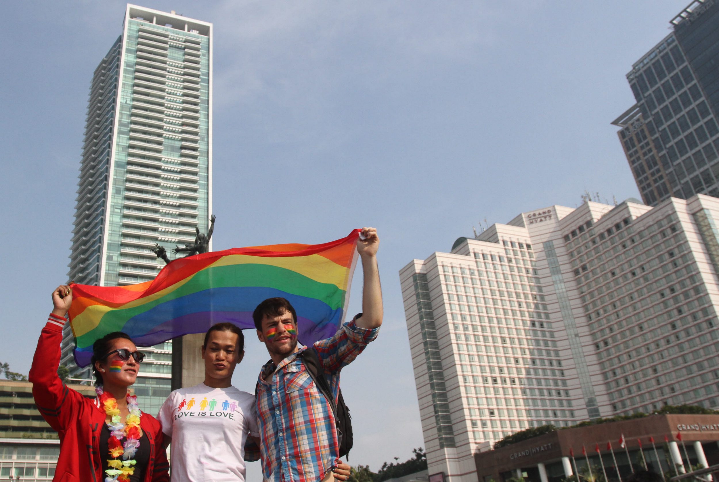 demo-komunitas-lgbt_20150517_205019.jpg