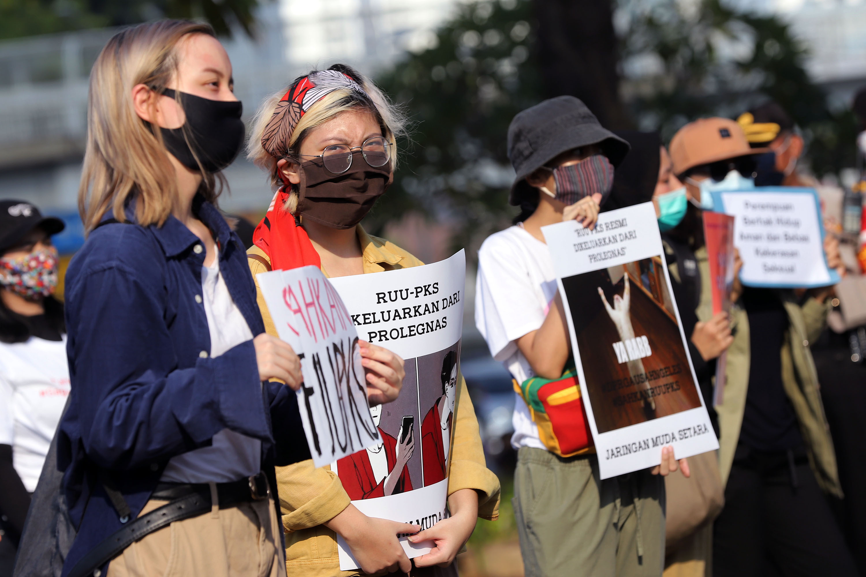 demo-ruu-pks-di-gedung-dpr-ri_20200707_173314.jpg