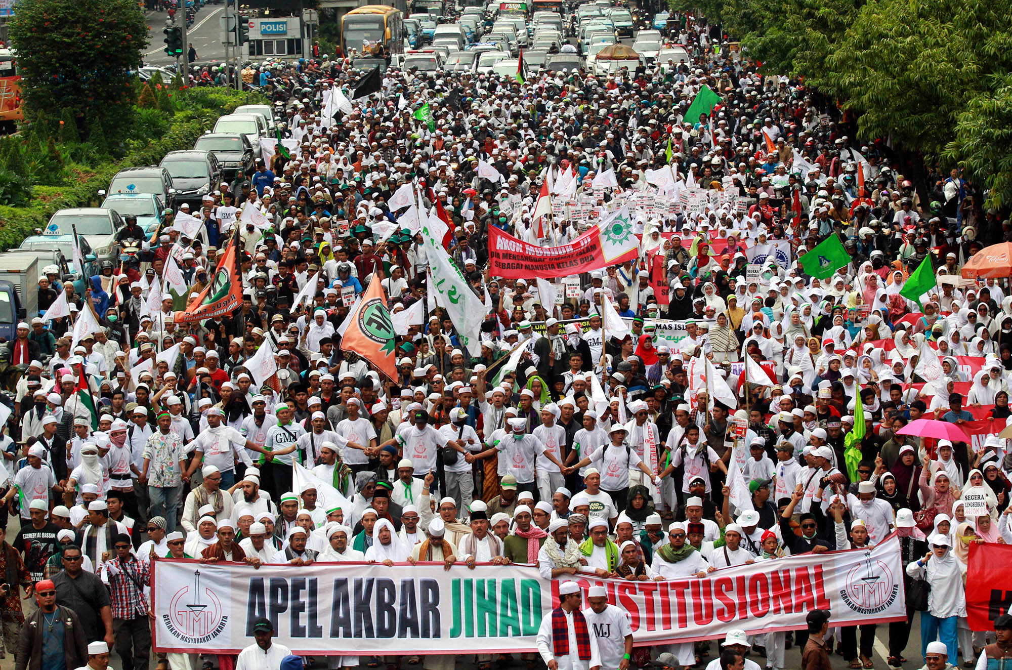 demonstrasi-tolak-ahok_20141201_160400.jpg