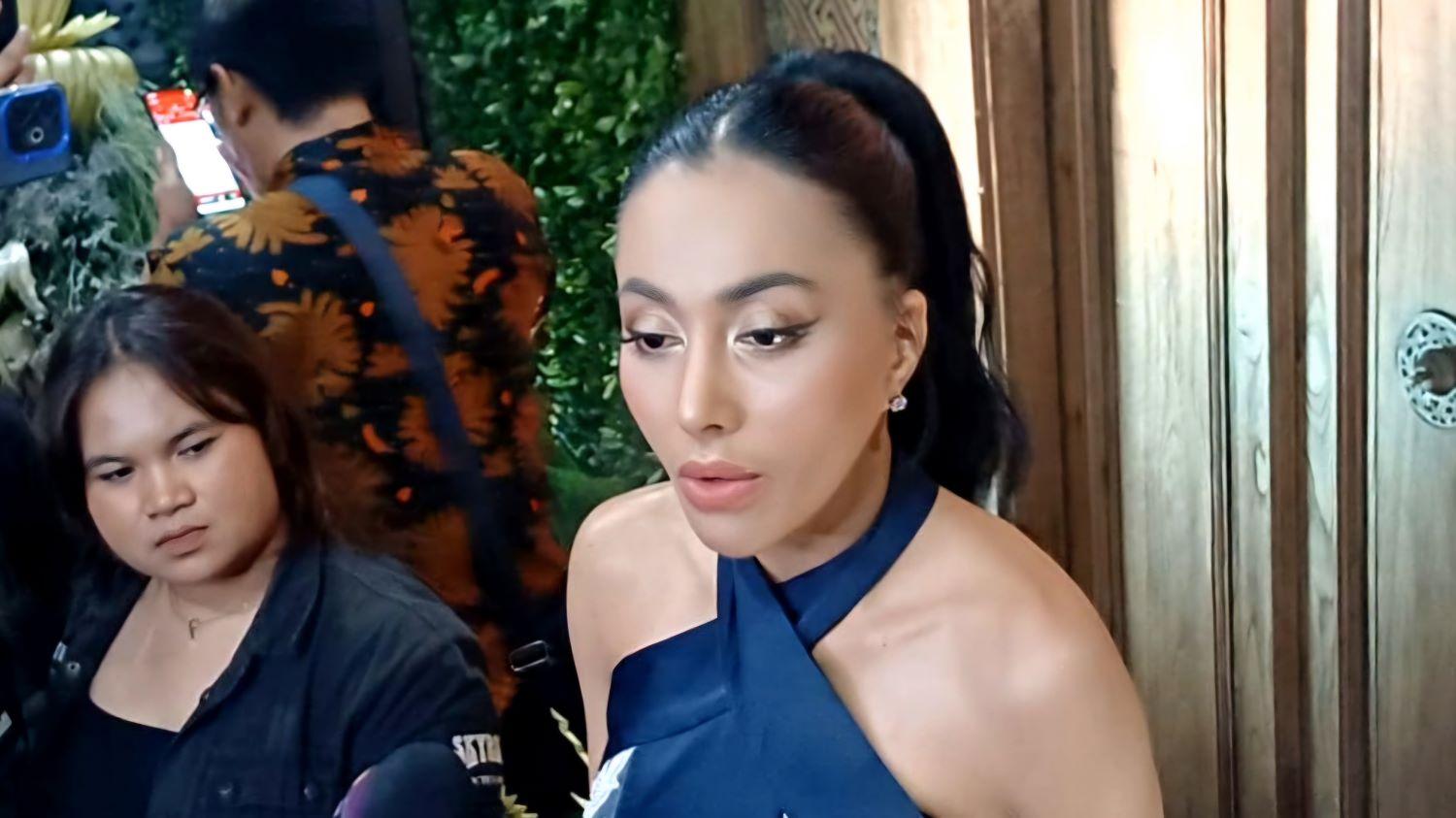 Denada  Operasi Payudara  usai Vermak Wajah,  Penurunan Berat Badan Jadi Pemicu