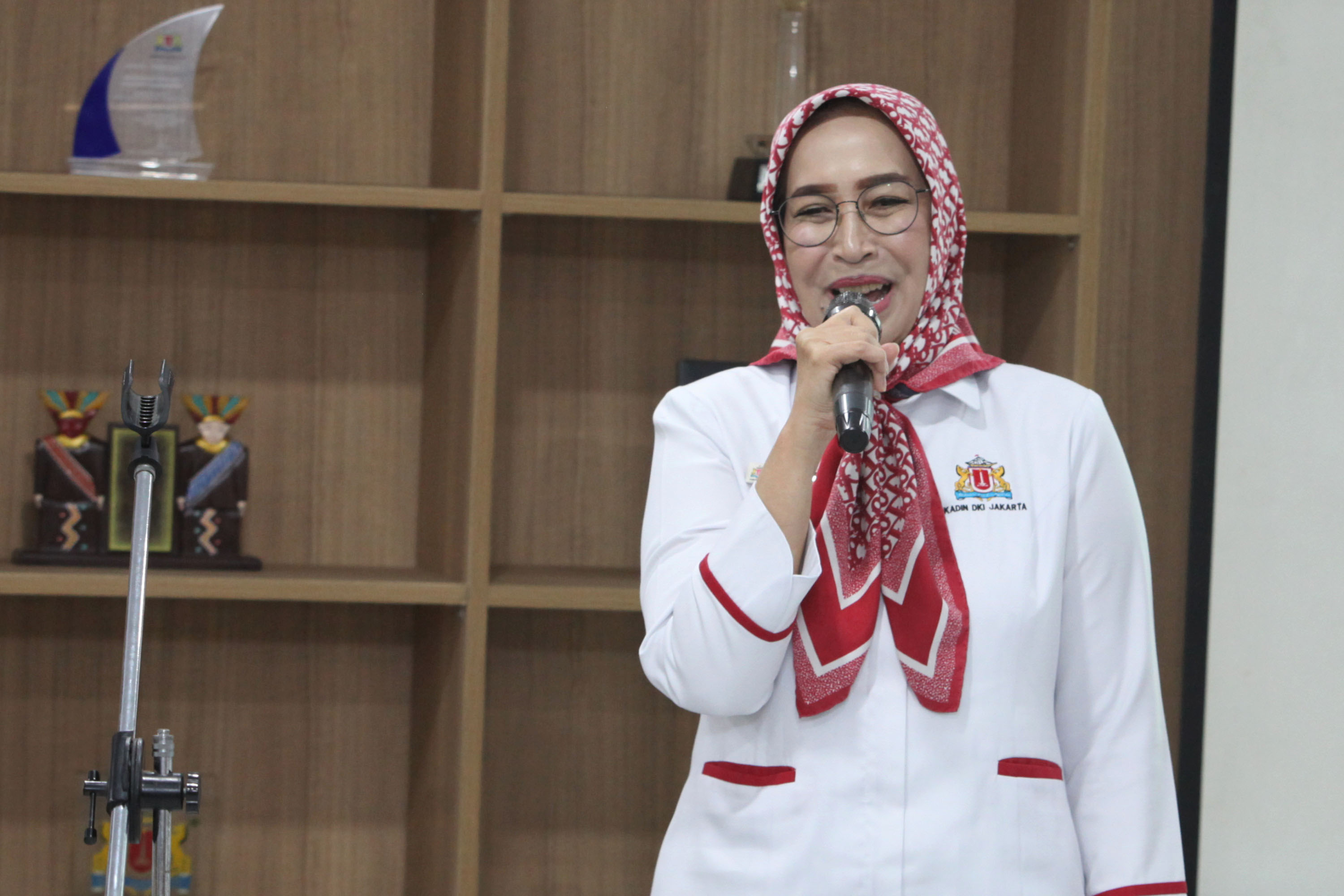 diana-dewi-kembali-mencalonkan-diri-menjadi-ketum-kadin-dki_20240730_162419.jpg