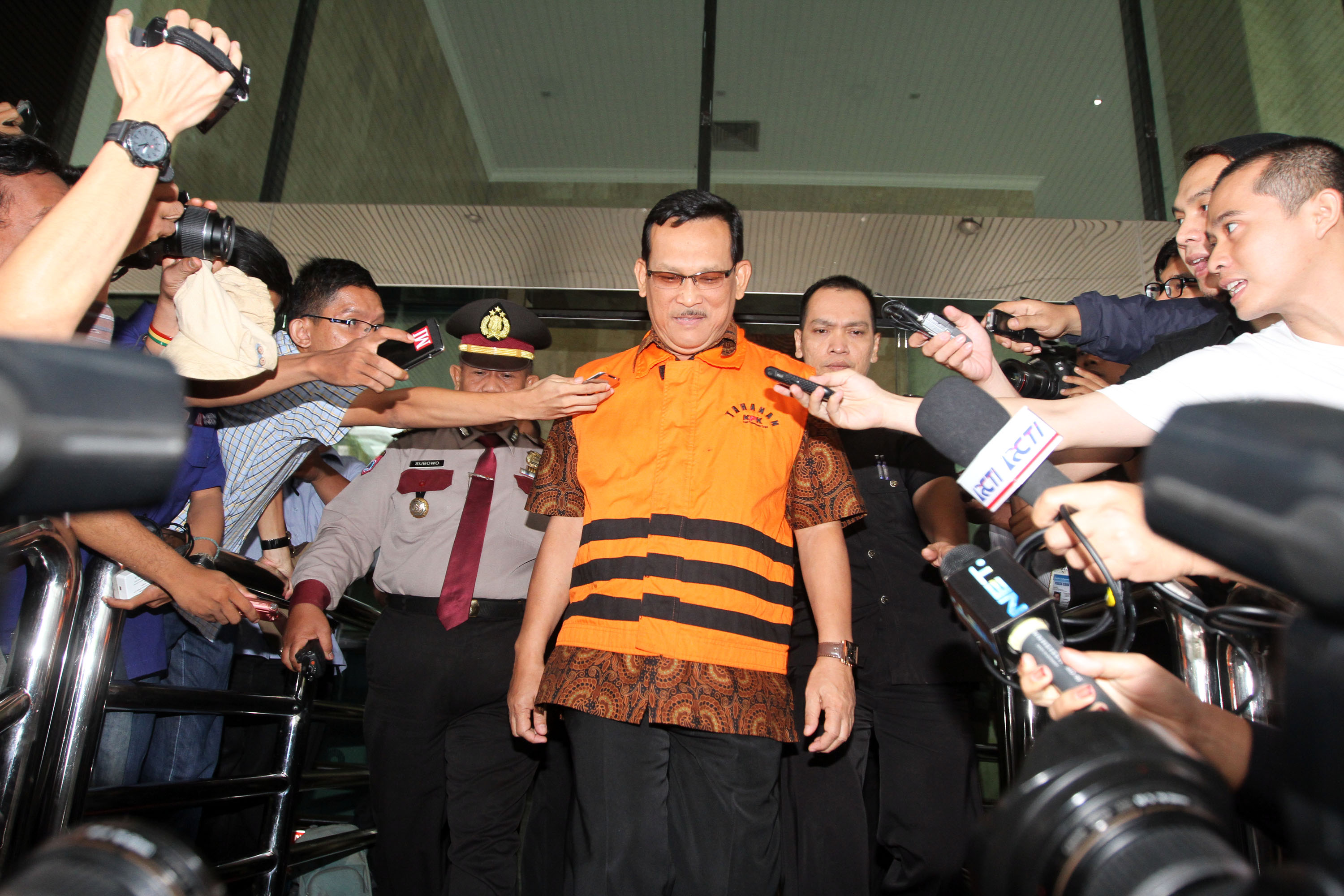 didik-purnomo-mantan-wakakorlantas-ditahan-kpk_20141111_163700.jpg