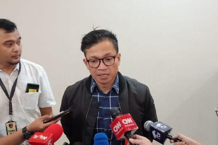 direktur-eksekutif-amnesty-international-indonesia-usman-hamid-2.jpg