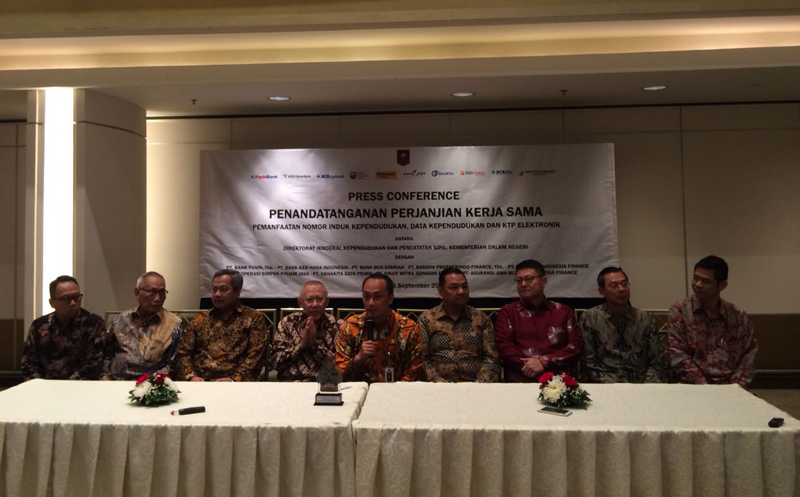 direktur-utama-panin-bank-herwidayatmo-mengu_20170929_141121.jpg