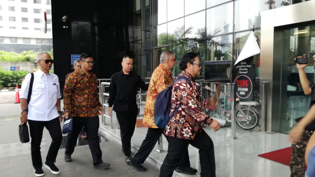 direktur-utama-pt-pln-hj.jpg