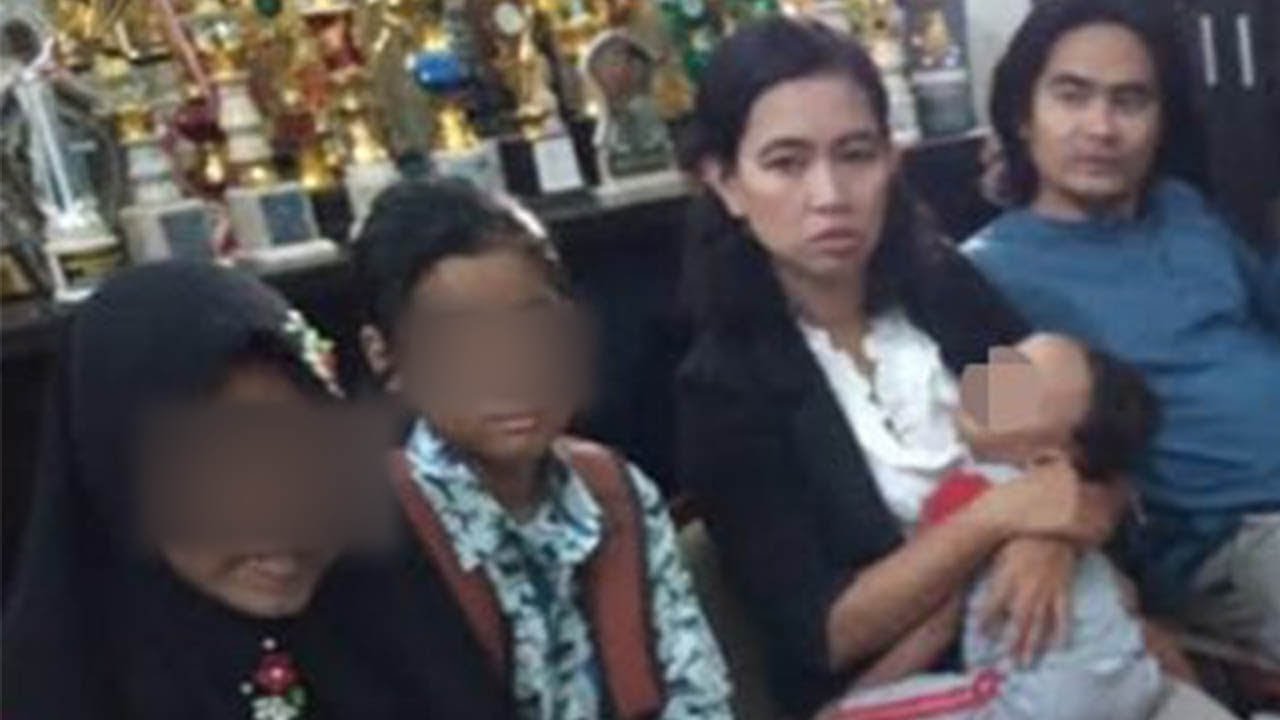 ditampar-dan-dipaksa-guru-gigit-sepatu-siswi-smp-di-surabaya-sakit-rahang_20181027_110206.jpg