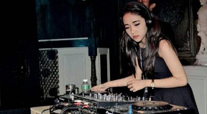 dj-indahcleos.jpg