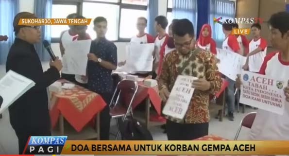 doa-bersama-untuk-korban-gempa-aceh_20161208_130512.jpg