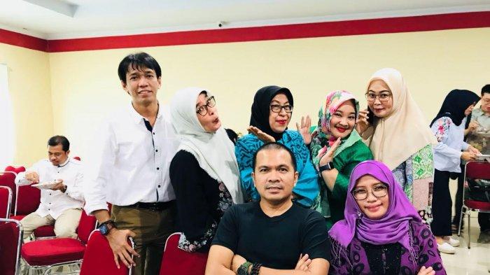 dokter-umum-dan-dokter-spesialisis-yang-tergabung-dalam-ikatan-dokter-indonesia-idi-kota-makassar.jpg