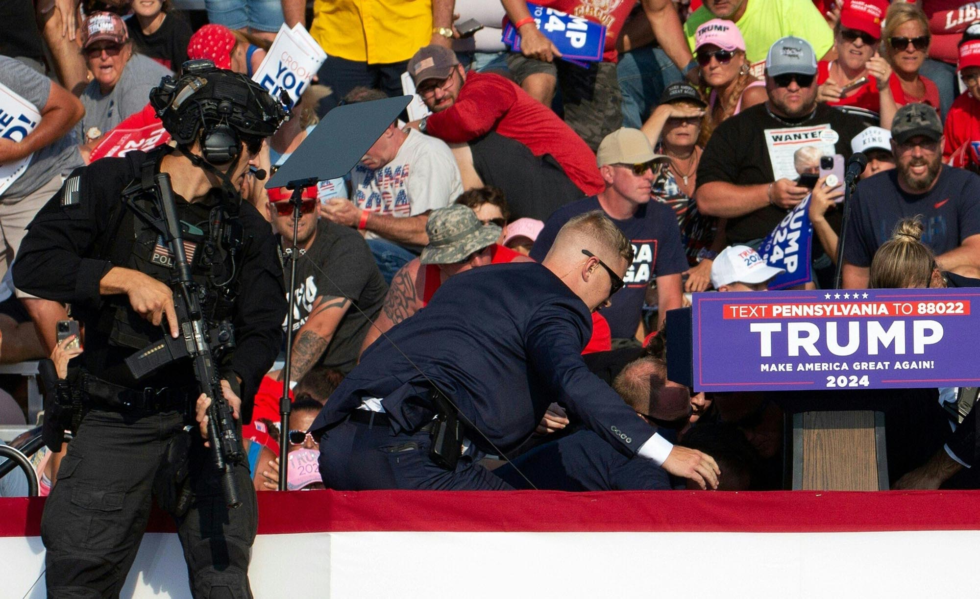 donald-trump-ditembak-saat-kampanye-pilpres-as-2024_20240714_230040.jpg