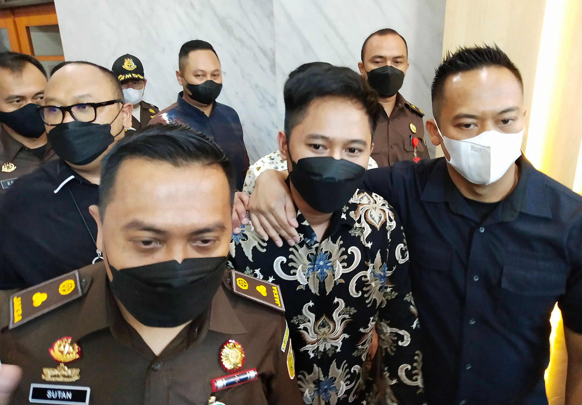 Doni Salmanan Dituntut 13 Tahun Penjara, Barang Bukti Dikembalikan ke Korban & Diserahkan ke Negara
