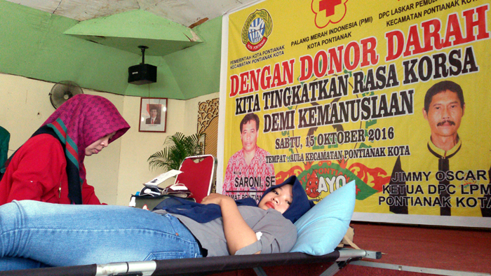 donor-darah-di-pontianak-kota_20161015_142017.jpg