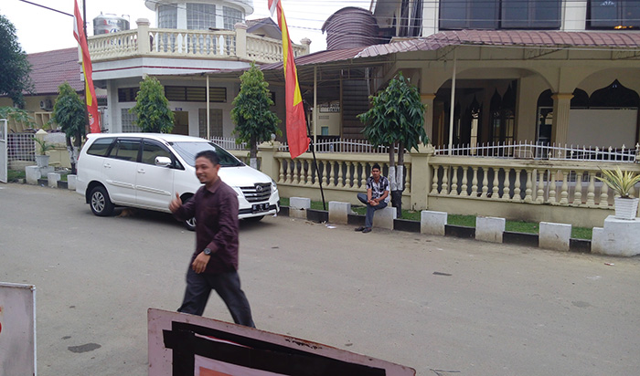 dprd-sumut-diperiksa-kpk_20151115_081604.jpg