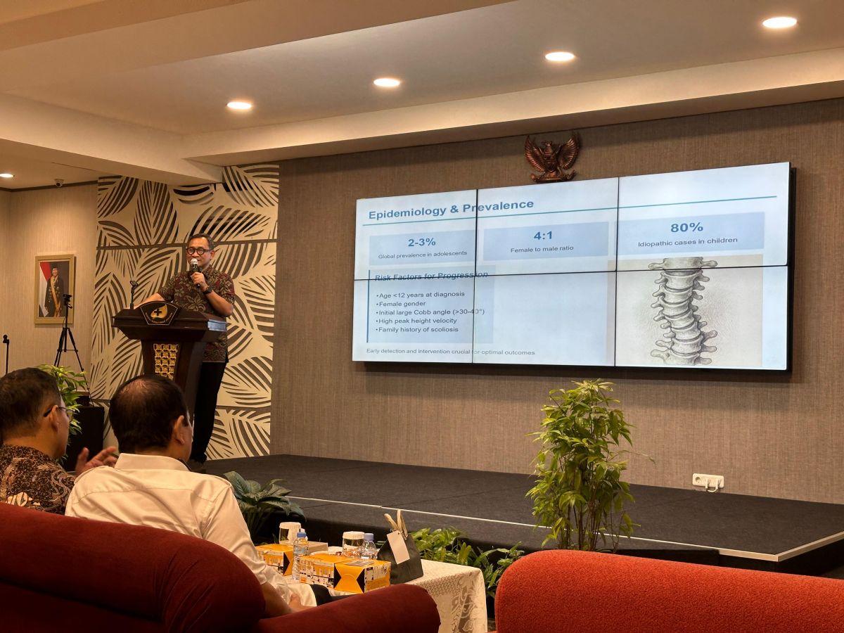 Memahami Cara Kerja dan Manfaat Neuronavigasi pada Operasi Tulang Belakang