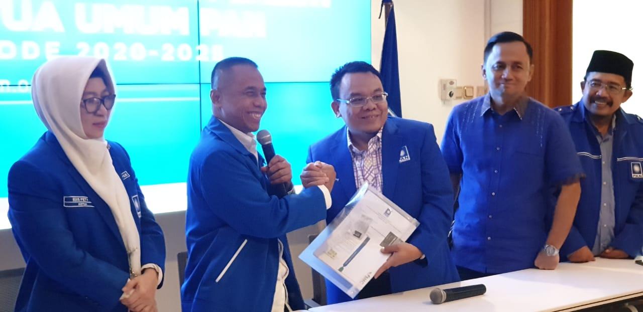 dradjad-wibowo-resmi-mendaftar-sebagai-calon-ketua-umum.jpg