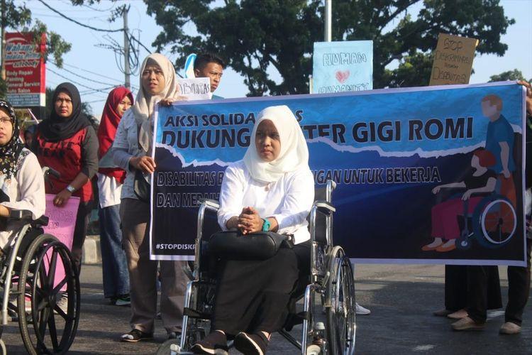 drg-romi-tak-diterima-pns-karena-disabilitas.jpg