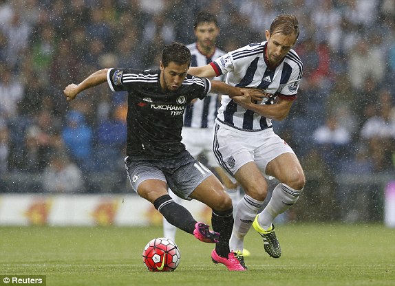 eden-hazard-west-brom-craig-dawson_20150823_194122.jpg