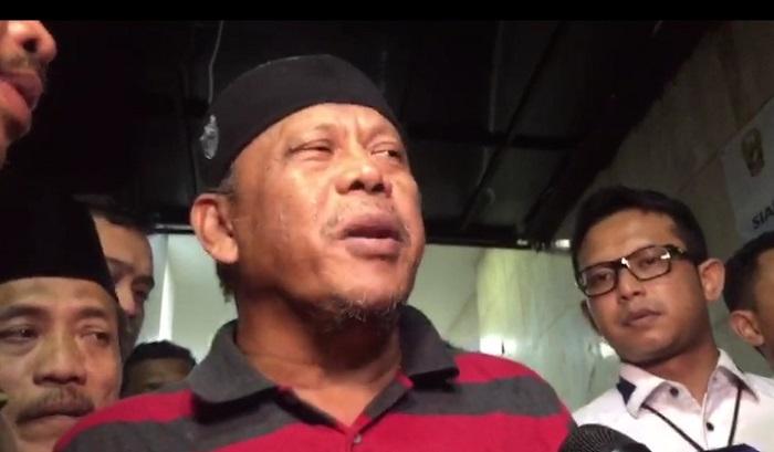 eggi-sudjana-saat-keluar-dari-gedung-ditreskrimum-polda-metro-jaya.jpg