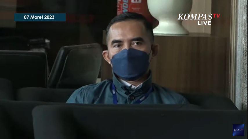 eko-darmanto-sampai-di-gedung-kpk.jpg