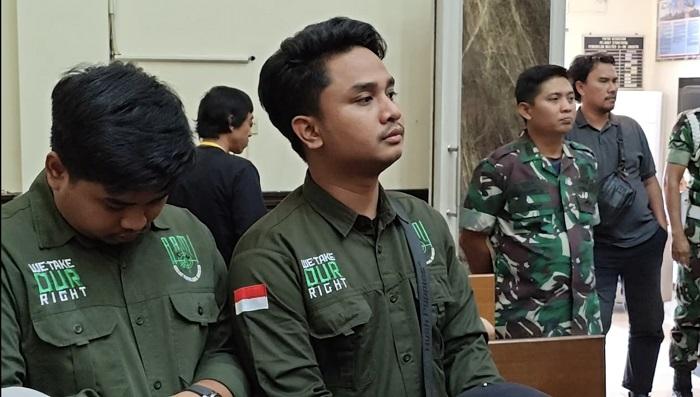 ekspresiiii-anak-bos-rental.jpg
