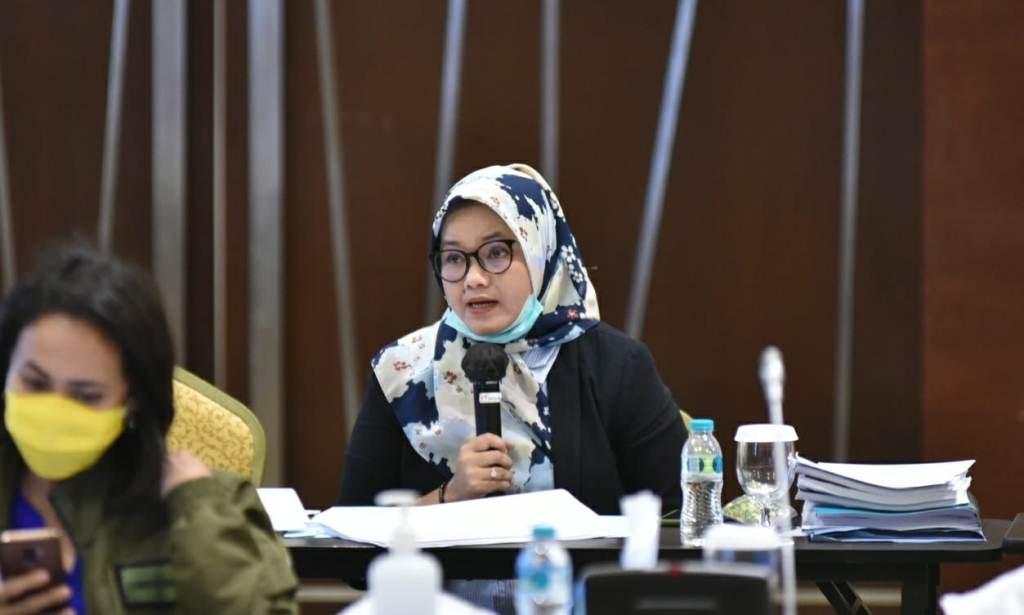 ela-siti-nurkyama.jpg