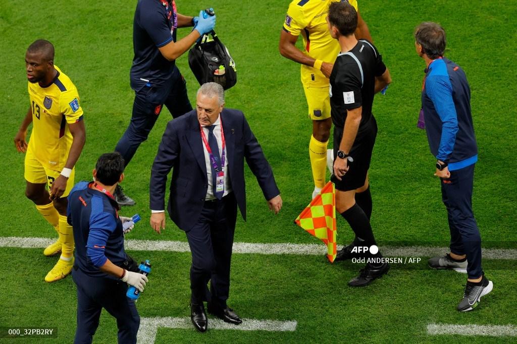 enner-valencia-kiri-meninggalkan-lapangan-setelah-diganti-saat-pelatih-ekuador.jpg