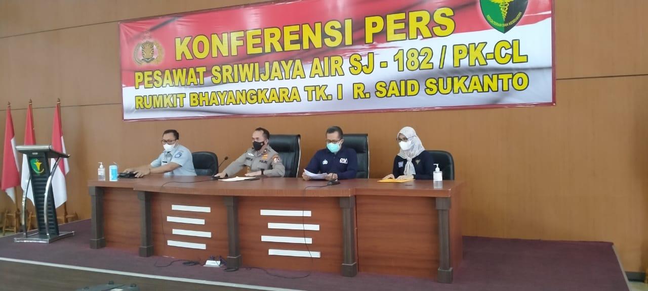 erensi-pers-jatuhnya-pesawat-sriwijaya-airjj.jpg