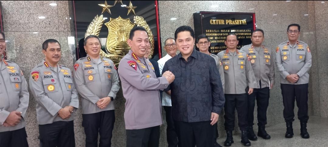 erick-thohir-foto-bersama-dengan-kapolris-listyo-sigit.jpg