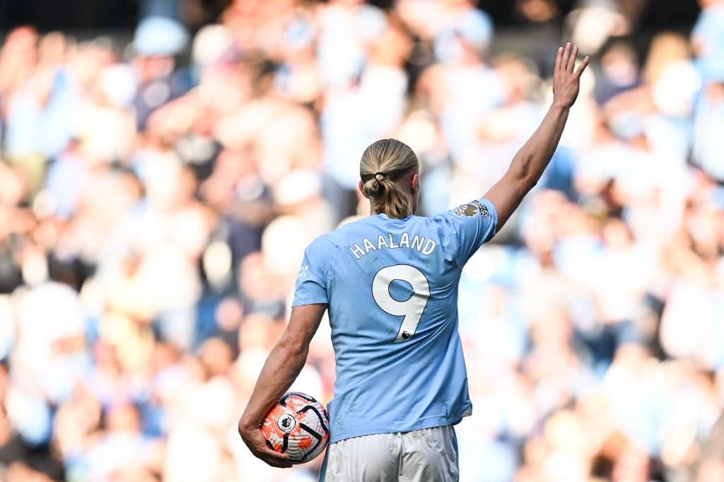 erling-haaland-melakukan-selebrasi-cetak-hattrick.jpg