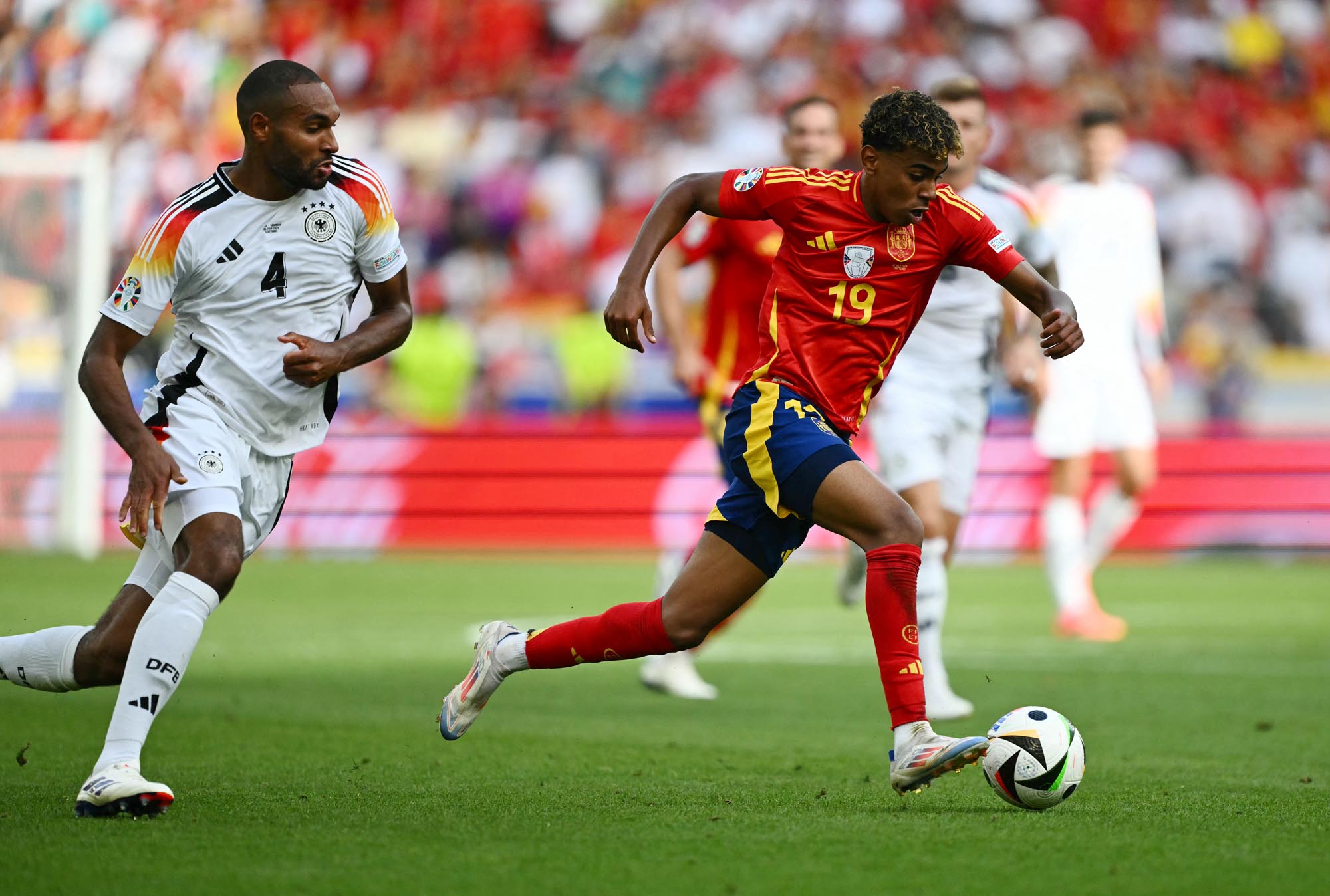 euro-2024-spanyol-hadapi-jerman-di-perempat-final-piala-uefa_20240706_000930.jpg