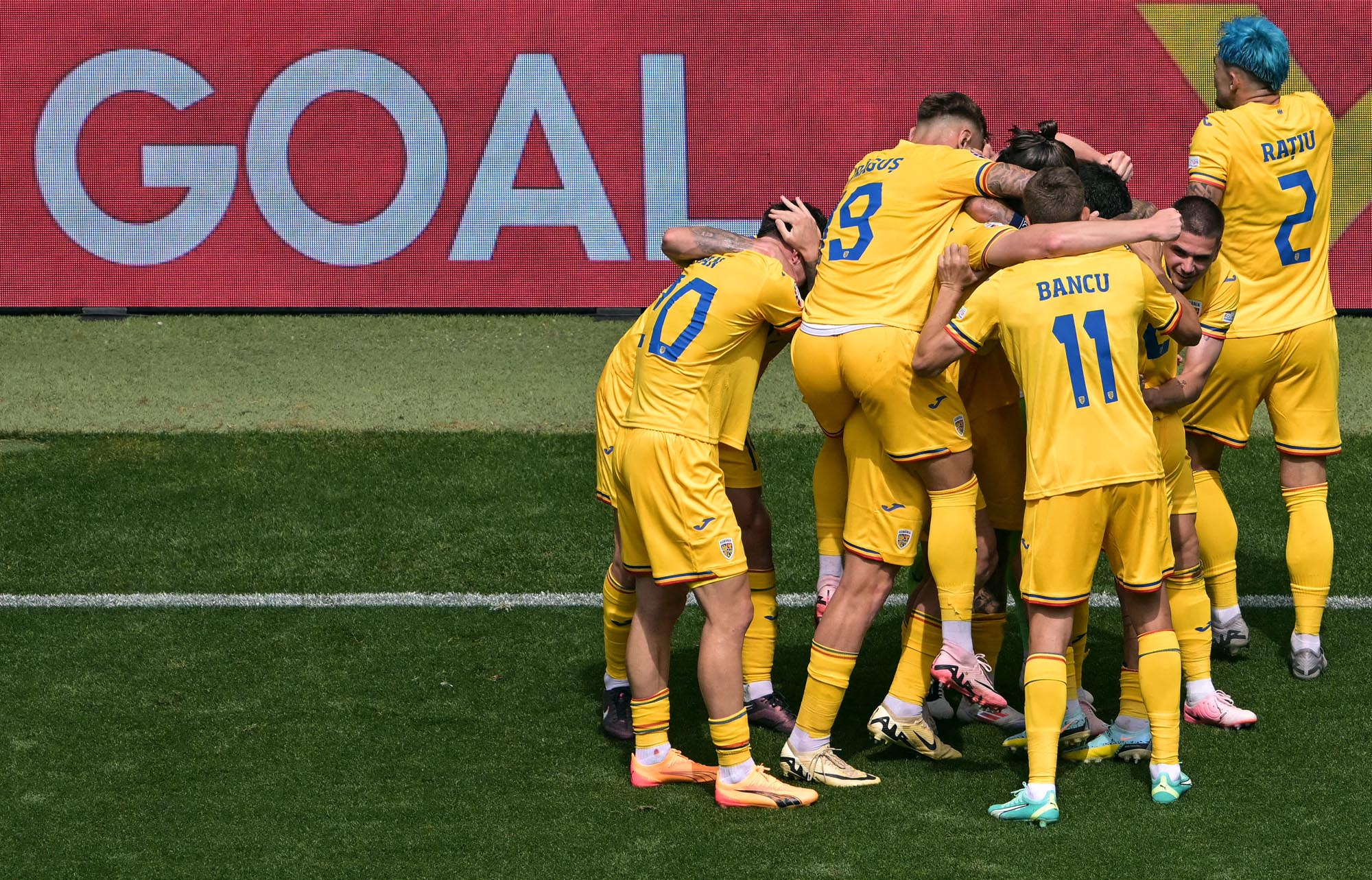 euro-2024-timnas-rumania-bantai-timnas-ukraina_20240617_213207.jpg