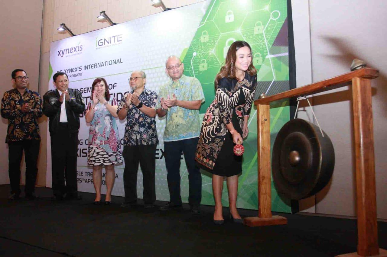 eva-noor-ceo-pt-xynexis-international.jpg