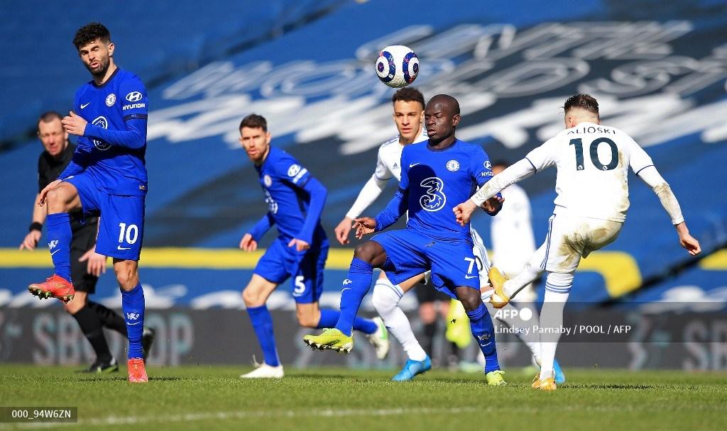 ezgjan-alioski-kanan-bersaing-dengan-gelandang-chelsea-as-christian-pulisic.jpg