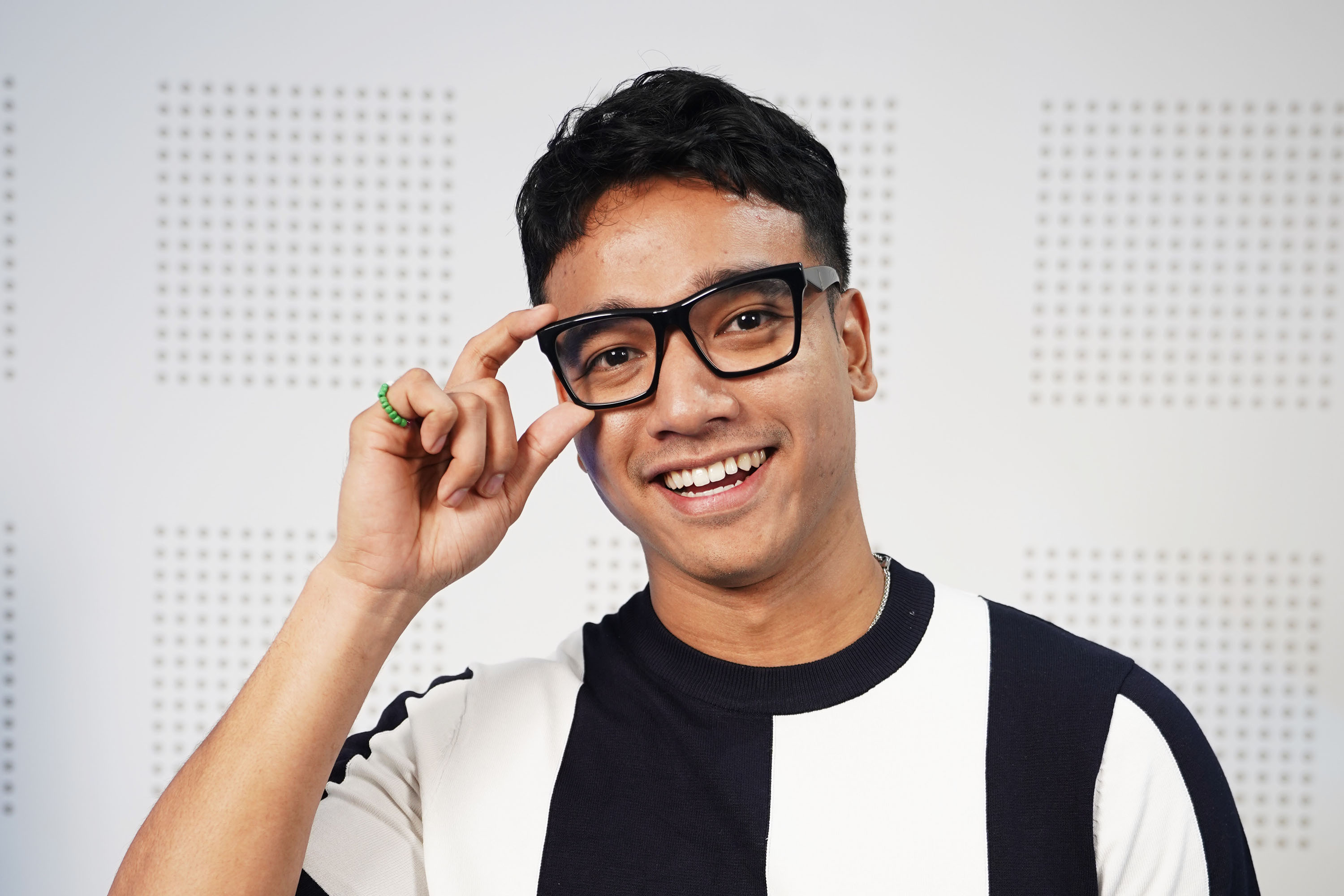 fadly-faisal-cerita-di-balik-pembuatan-film-ular-tangga-darah_20240807_232703.jpg
