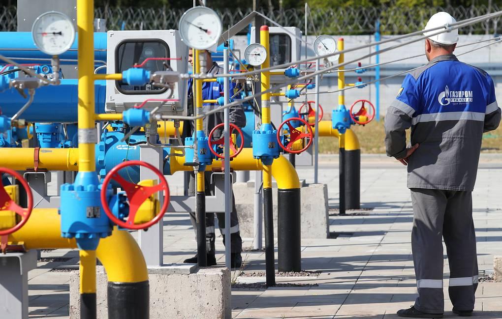 fasilitas-kilang-minyak-gazprom.jpg
