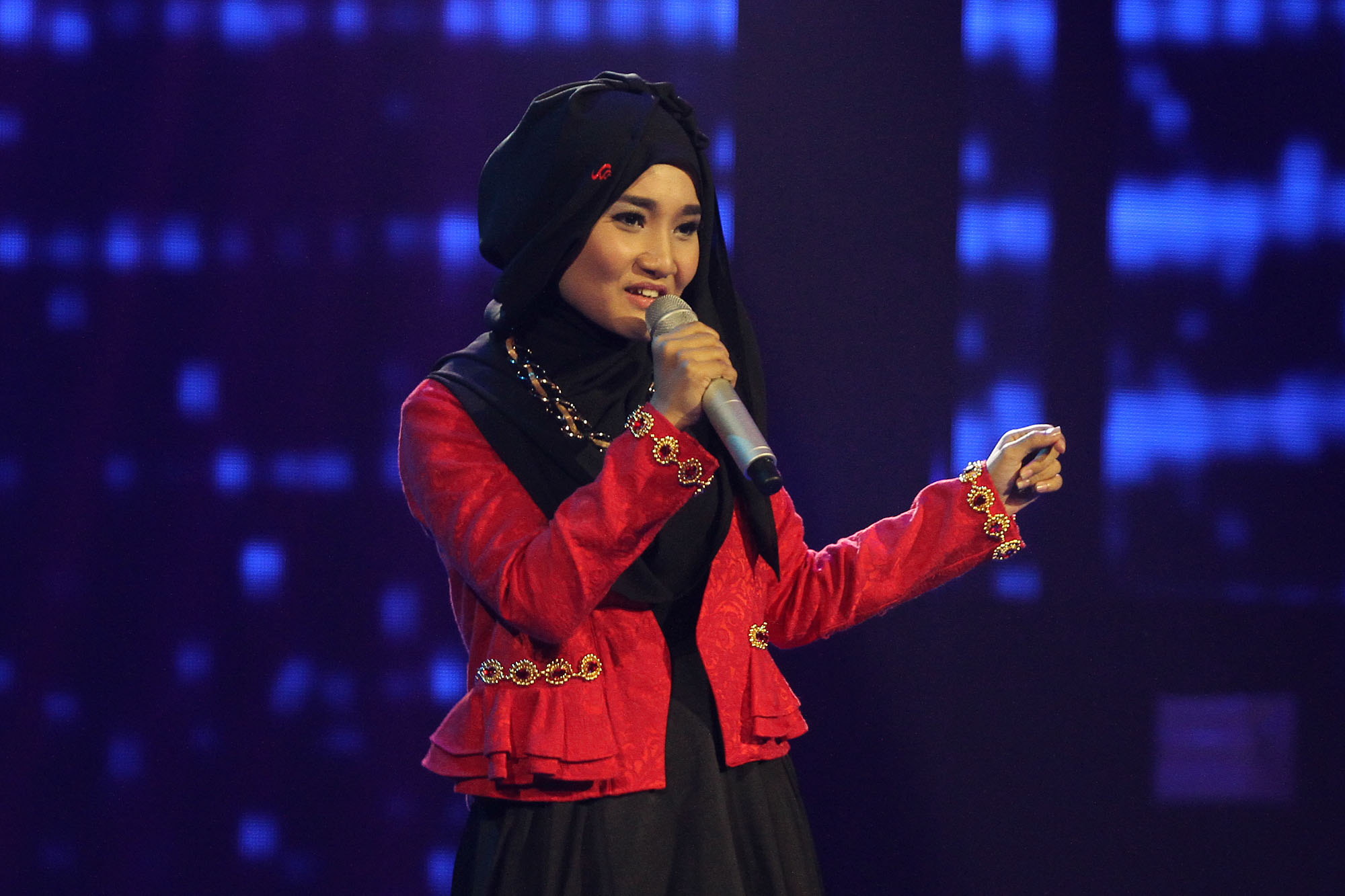 fatin-tampil-di-mega-konser-rcti_20150307_163624.jpg