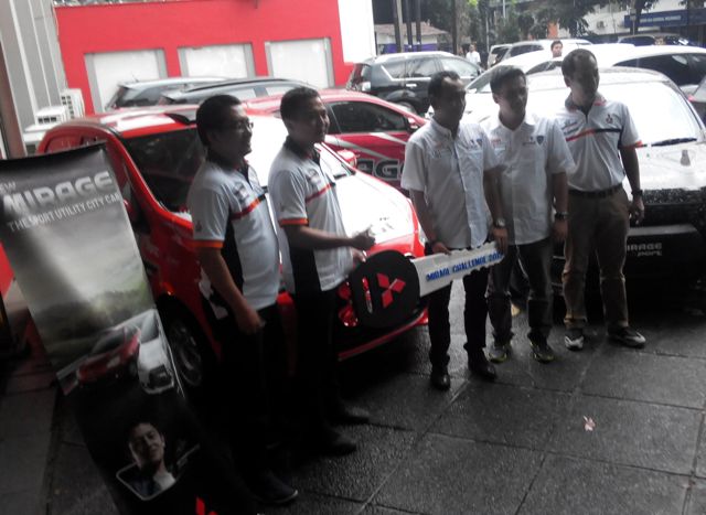 fbrt-dan-mitsubishi-mirage_20150130_190715.jpg