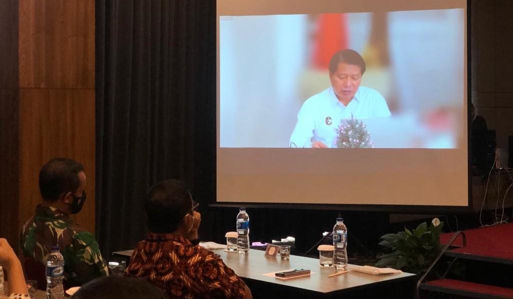 fgd-untuk-melakukan-review-terhasap-alur-pelayaran-masuk-pelabuhan-lembar.jpg