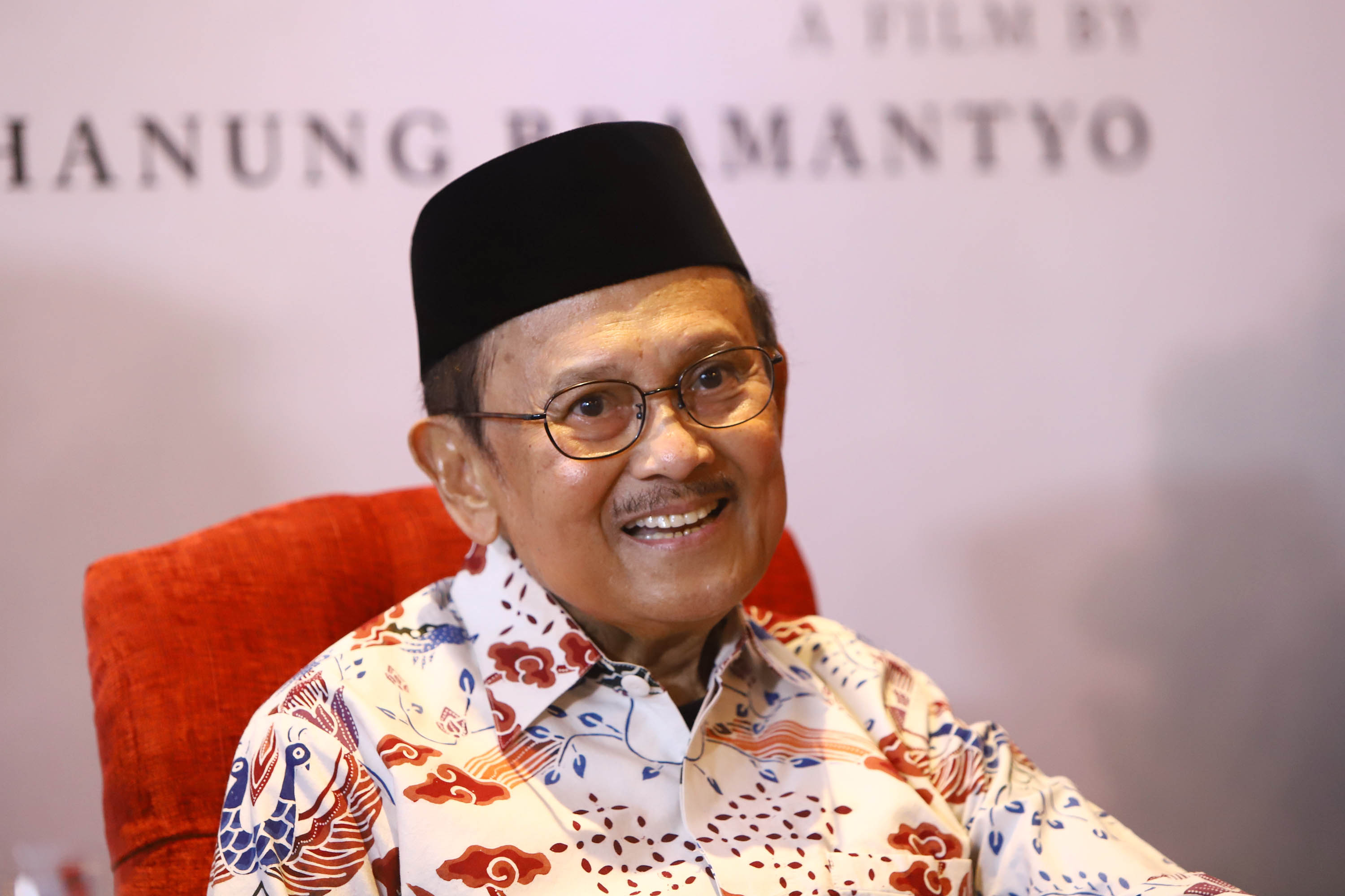 film-habibie-ainun-3-siap-diproduksi_20190405_160135.jpg