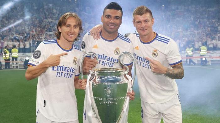 foto-bersama-casemiro-toni-kroos-dan-luka-modric.jpg