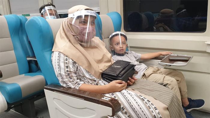 foto-situasi-perjalanan-kereta-api.jpg