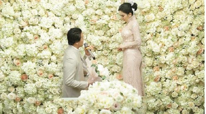 foto-syahrini-dan-reino-barck.jpg