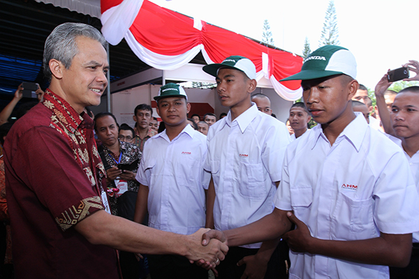ganjar-ahm_20150728_202914.jpg