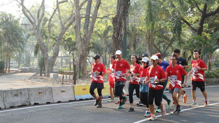 ganjar-pranowo-menghabiskan-akhir-pekan-dengan-berolahraga-bareng-istrinya.jpg