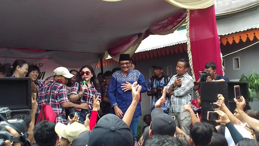 gantengnya-pak-djarot_20170318_073225.jpg