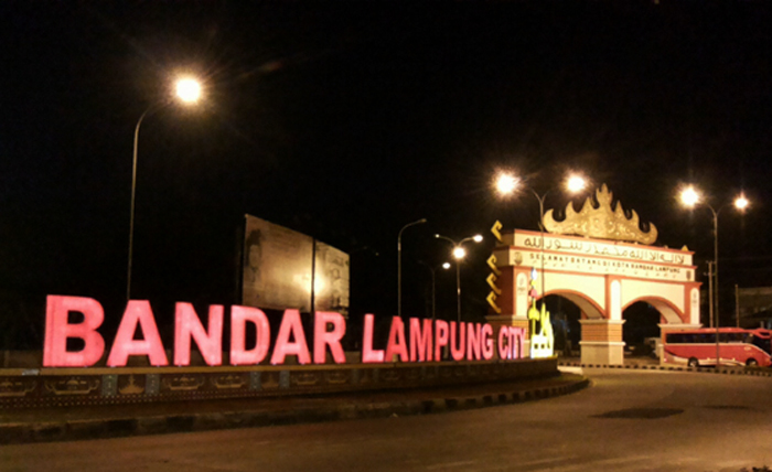 gapura-bandar-lampung-city_20150722_215214.jpg