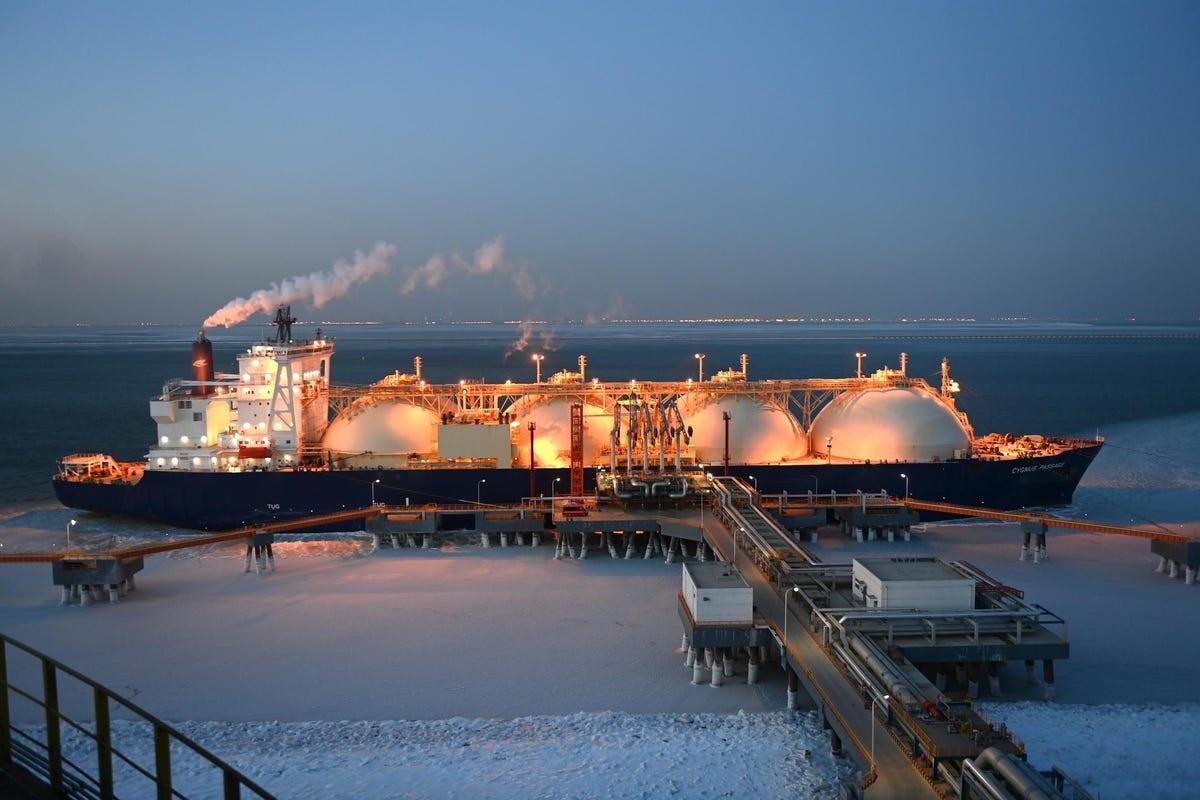 gas-alam-cair-lng.jpg