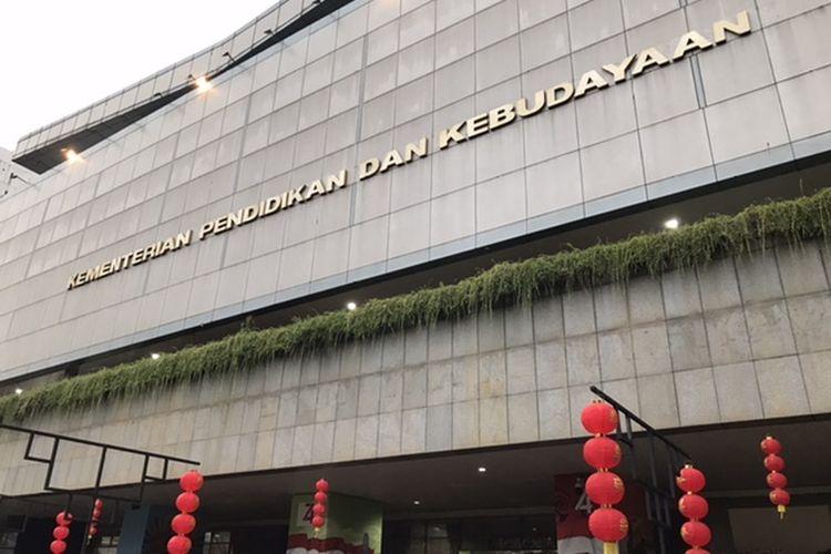 gedung-kementerian-pendidikan-dan-kebudayaan-di-jakarta.jpg